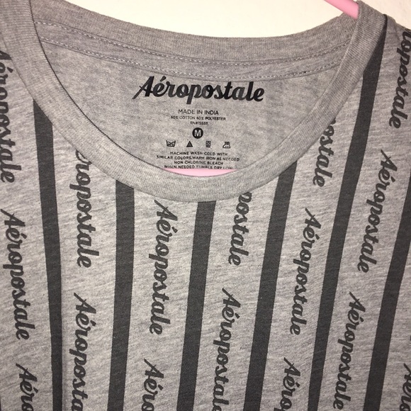 Aeropostale Short Sleeves T shirt- M&L - Picture 3 of 5